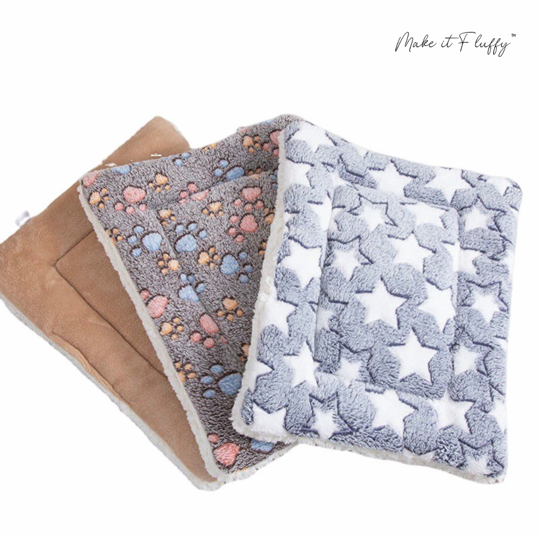 Cozy Calming Cat Blanket โ Soft Plush Pet Comfort Throw