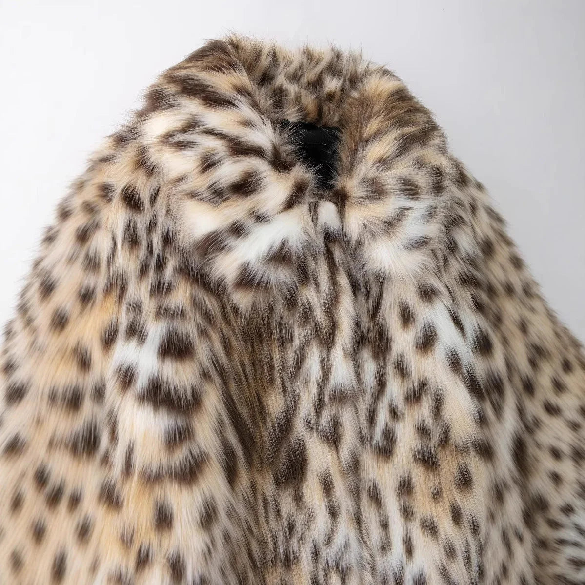WILD FAUX FUR DREAM JACKET