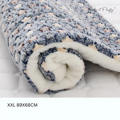 Cozy Calming Cat Blanket – Soft Plush Pet Comfort Throw