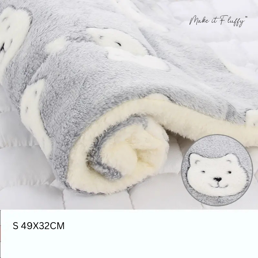 Cozy Calming Cat Blanket – Soft Plush Pet Comfort Throw