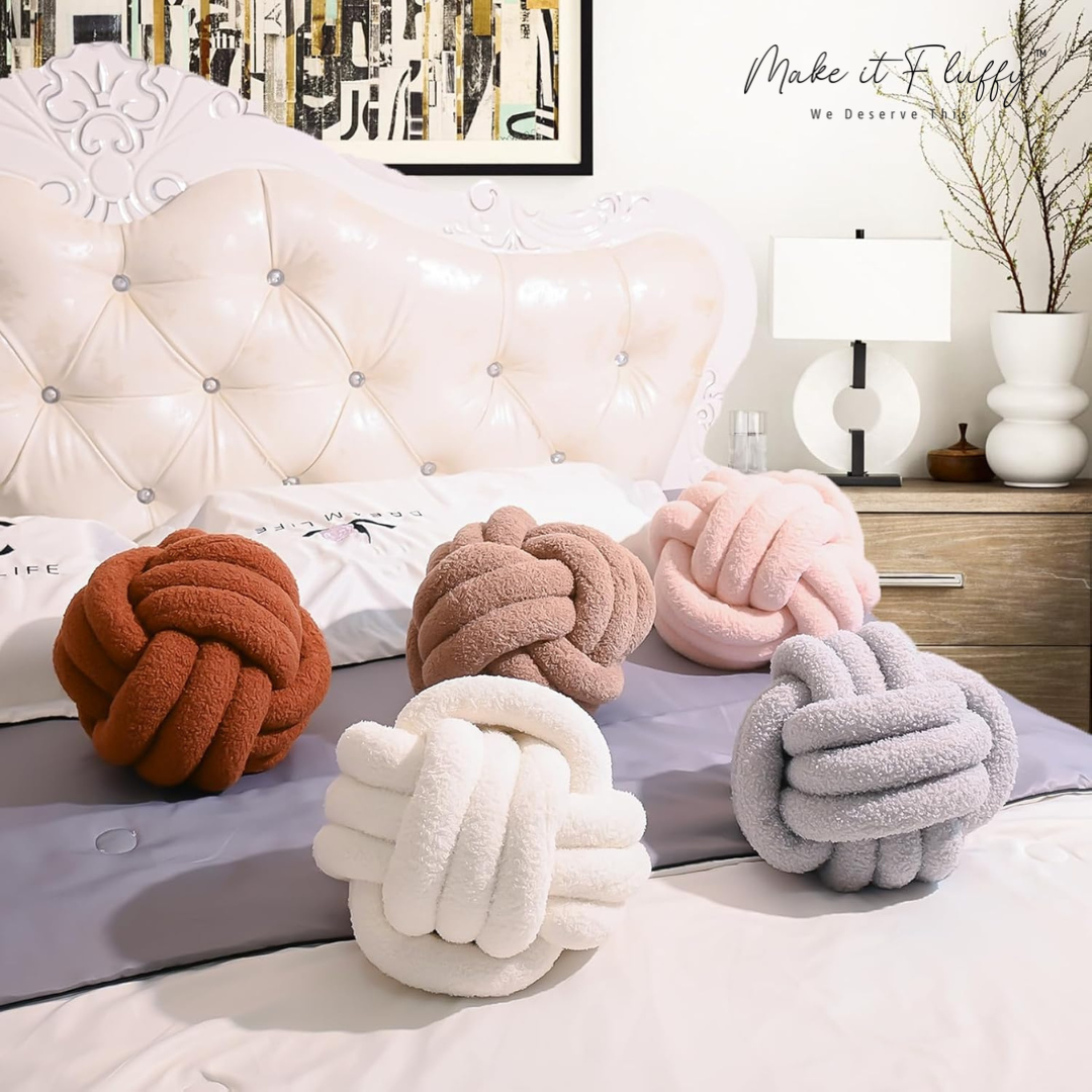 Modern Art Knot Pillow